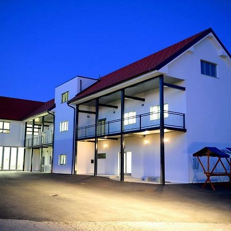 Hostel Ormoz Εξωτερικό φωτογραφία