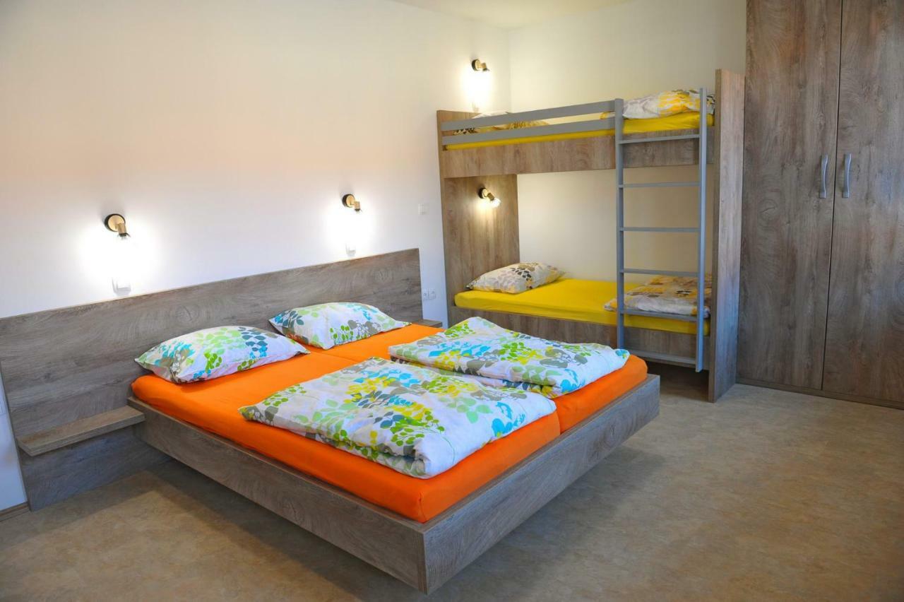 Hostel Ormoz Εξωτερικό φωτογραφία
