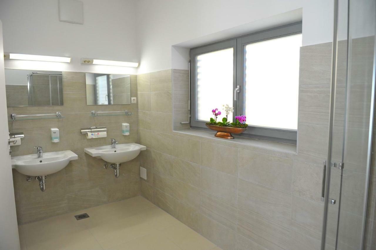 Hostel Ormoz Εξωτερικό φωτογραφία